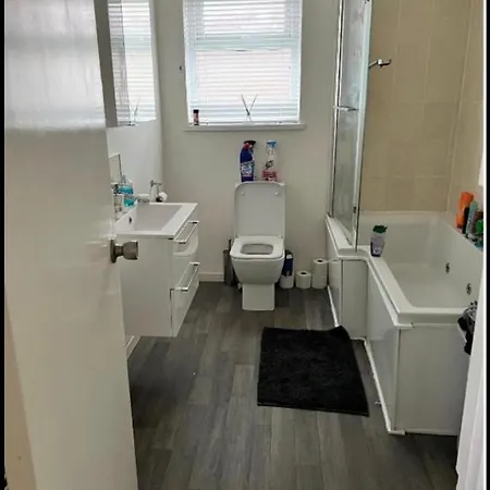 Macs Belfast Single Bedroom Exterior photo
