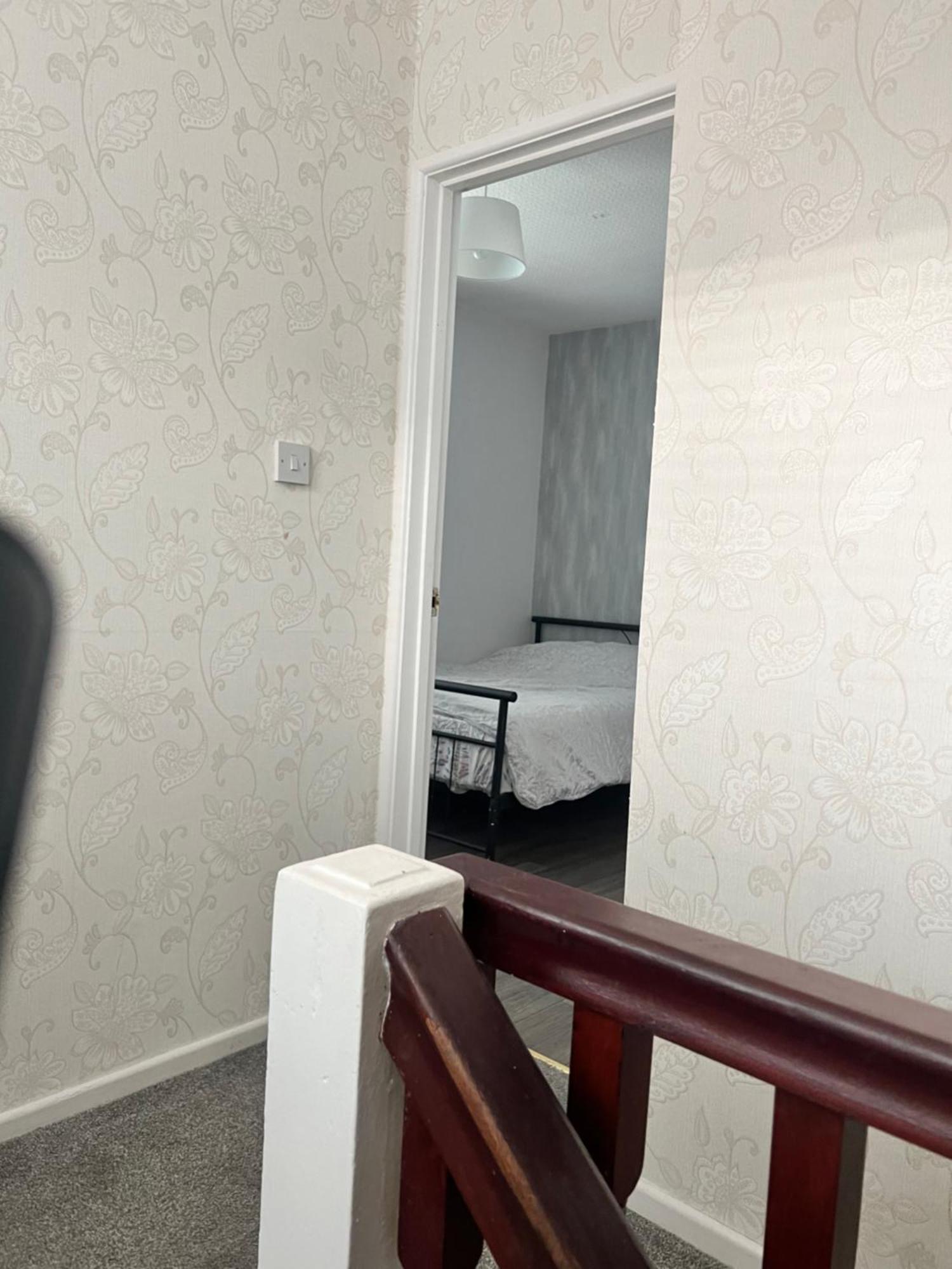 Macs Single Bedroom